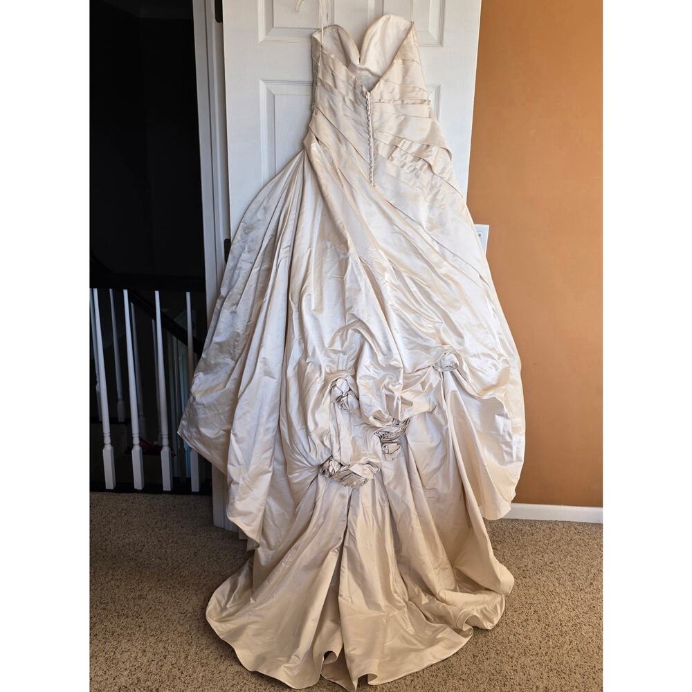 Casablanca Couture Bridal Dress Style B041 Amare Size 12 Champagne 100% silk - Picture 10 of 11